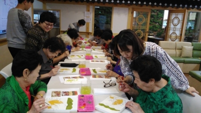 진명노인복지센터 민화반